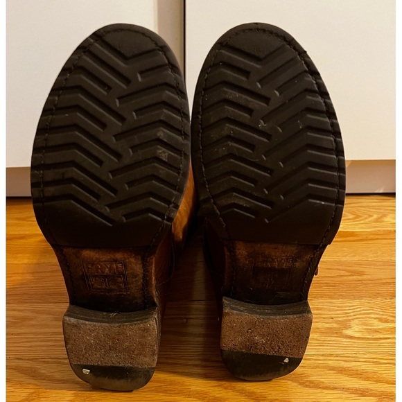 Frye boots size 7 women a - Picture 3 of 3